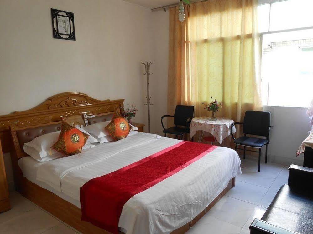 Chengdu Cosiness Home Hotel Екстер'єр фото